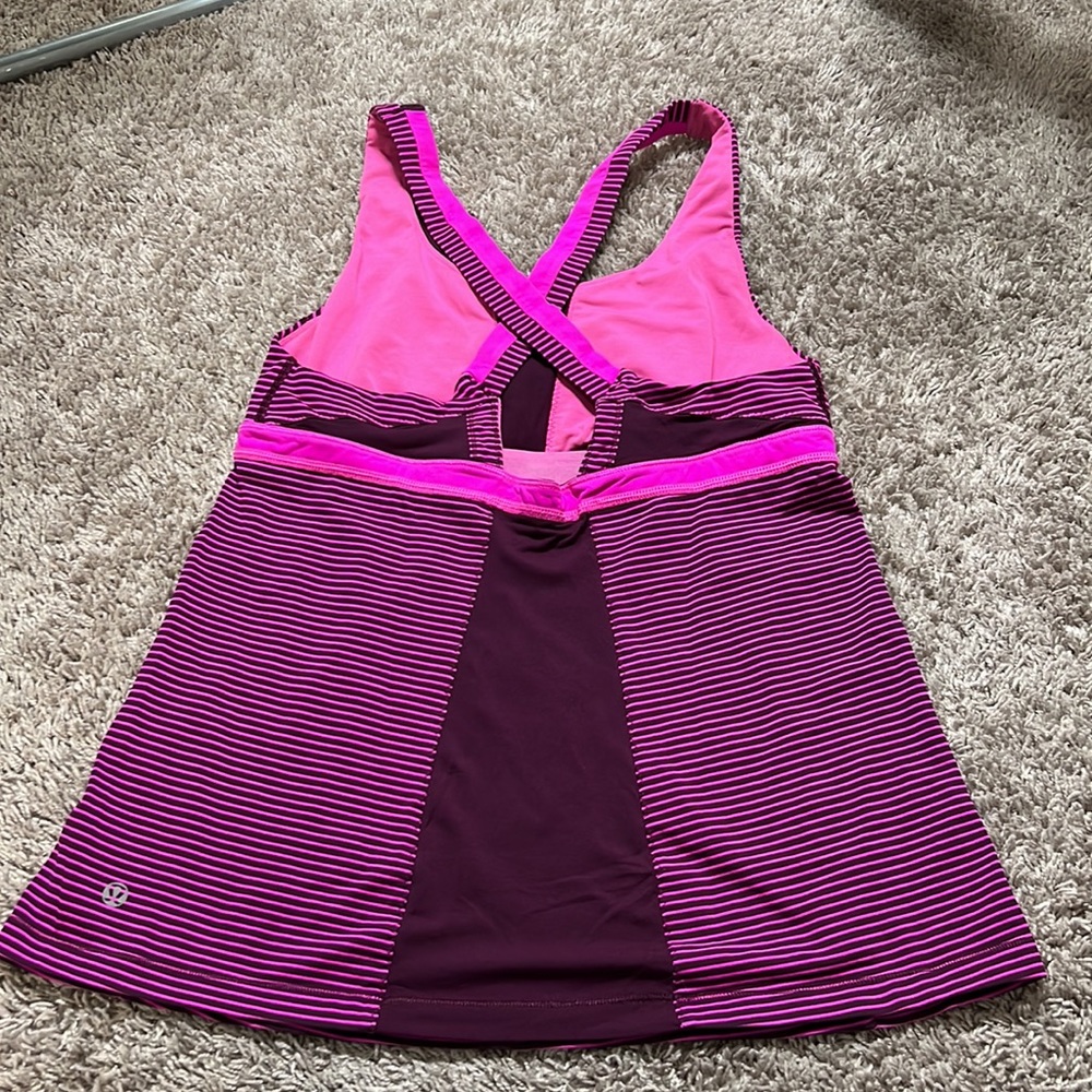 Lululemon top - Picture 3 of 4